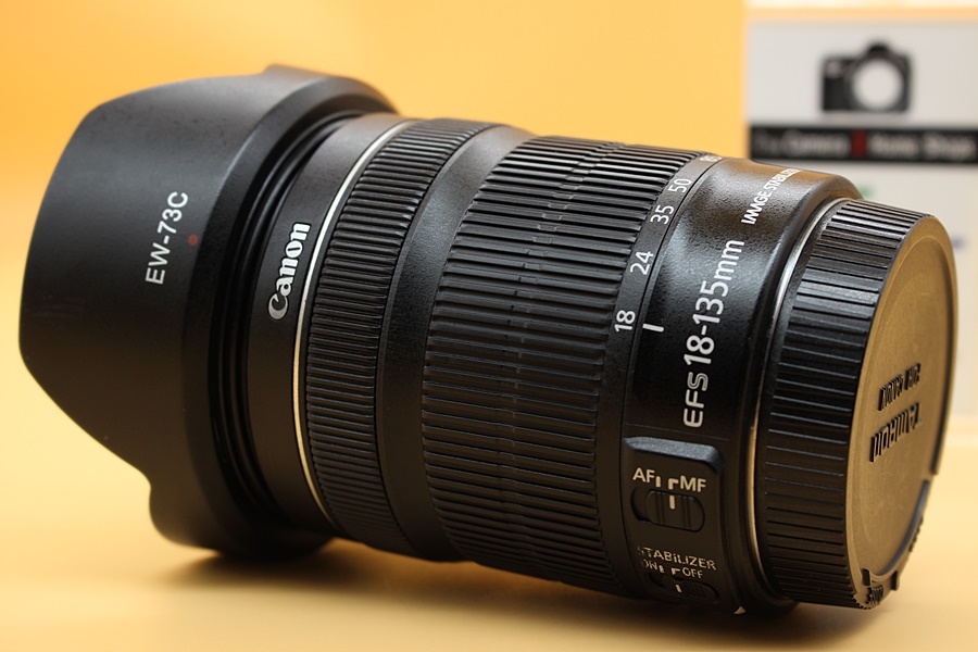 ขาย Lens Canon EF-S 18-135mm f/3.5-5.6 IS STM สภาพสวย อดีตประกันร้าน ไร้ฝ้า รา ตัวหนังสือคมชัด ยางแน่น พร้อมHood  อุปกรณ์และรายละเอียดของสินค้า 1.Lens Cano
